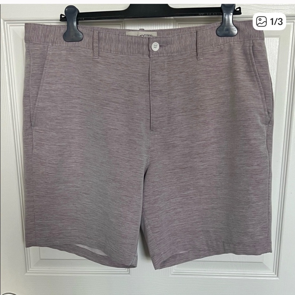 Original Penguin Men's Heather Gray Flat Front Shorts